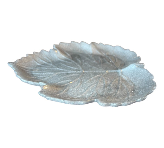 flache Blattschale Silber