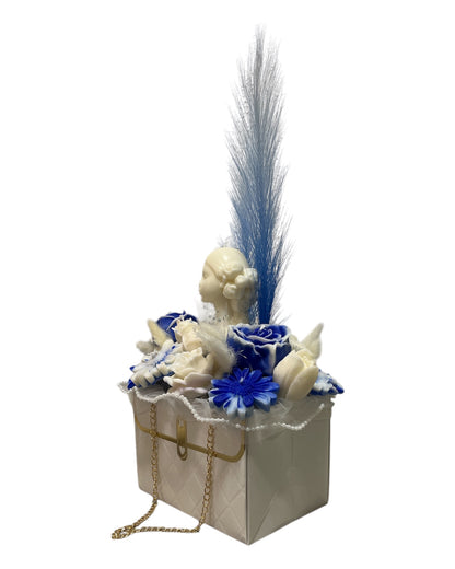 Große Blumenbox Frau blau