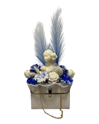 Große Blumenbox Frau blau